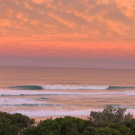 Capricorn One Beachside Holiday Apartments - Official Gold Coast Eksteriør billede