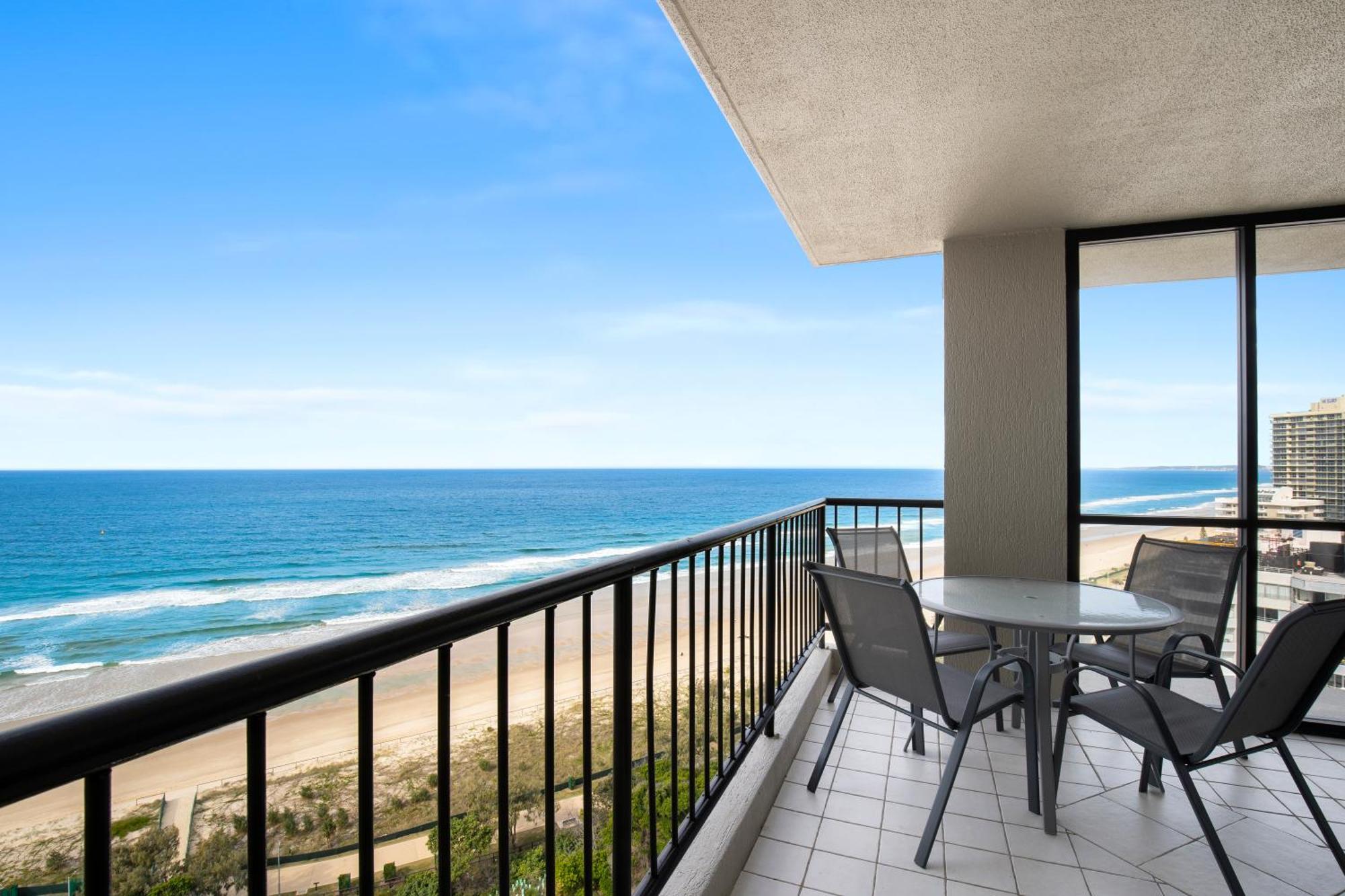 Capricorn One Beachside Holiday Apartments - Official Gold Coast Eksteriør billede