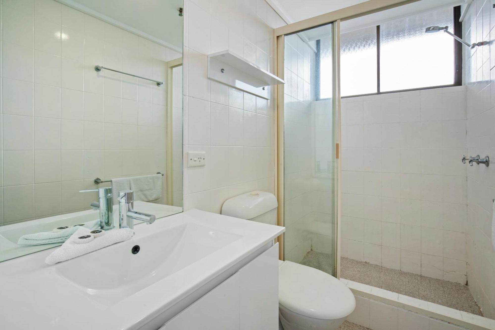 Capricorn One Beachside Holiday Apartments - Official Gold Coast Eksteriør billede