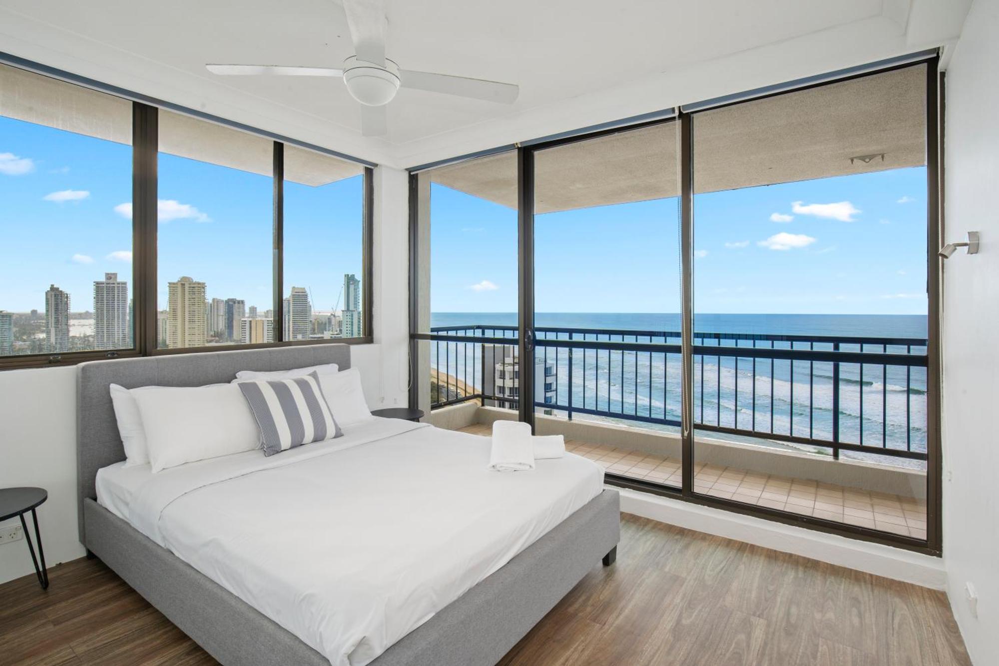 Capricorn One Beachside Holiday Apartments - Official Gold Coast Eksteriør billede