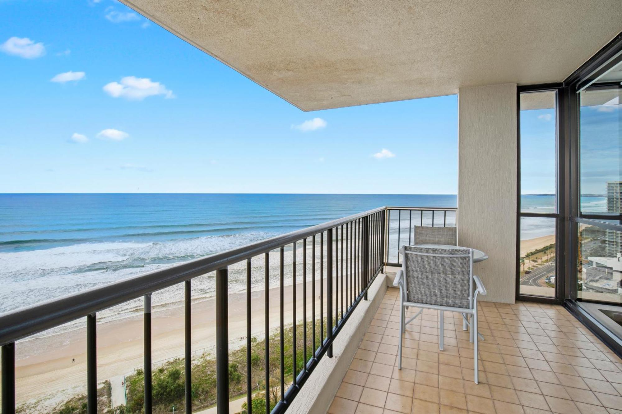 Capricorn One Beachside Holiday Apartments - Official Gold Coast Eksteriør billede