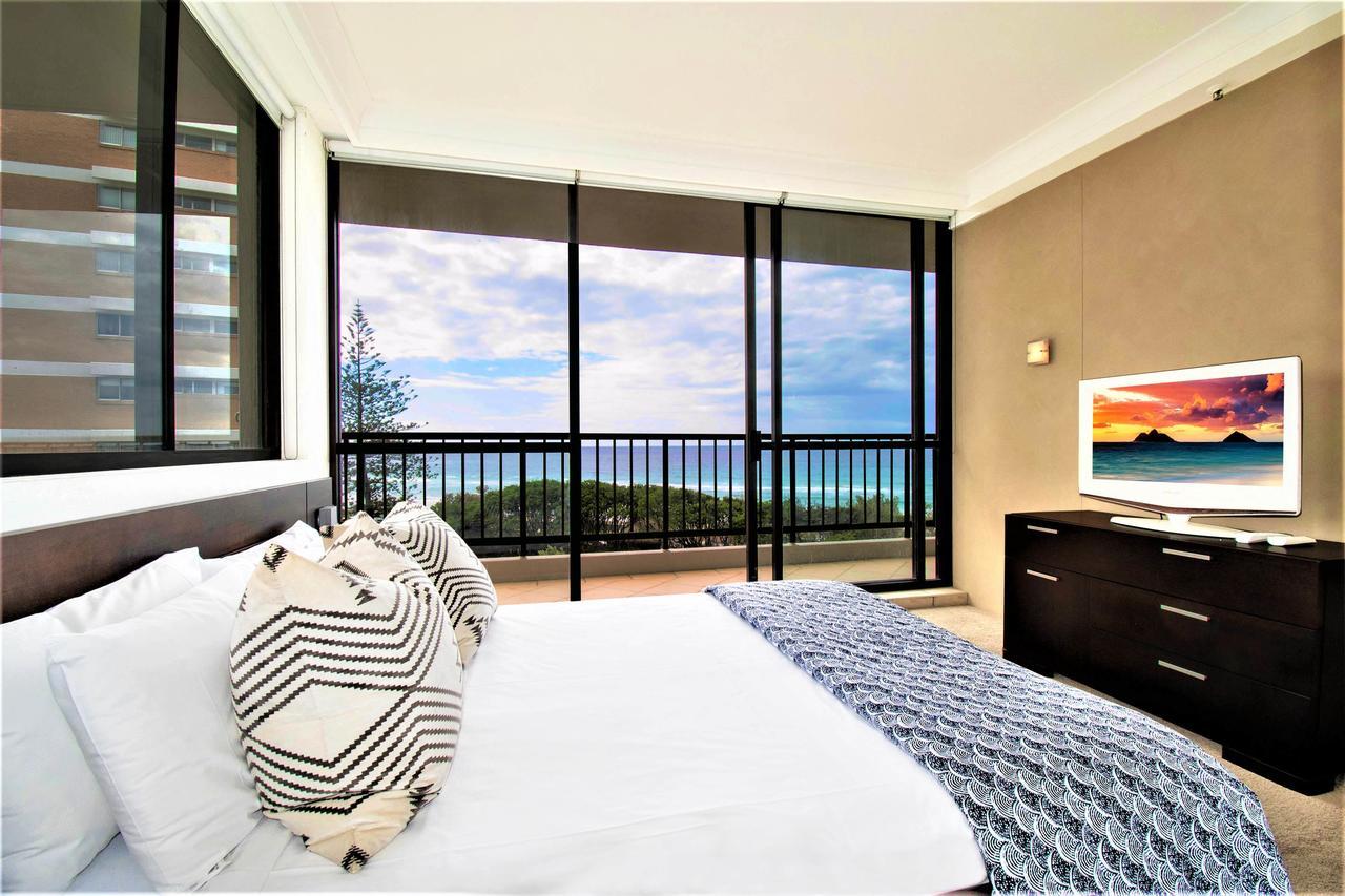 Capricorn One Beachside Holiday Apartments - Official Gold Coast Eksteriør billede