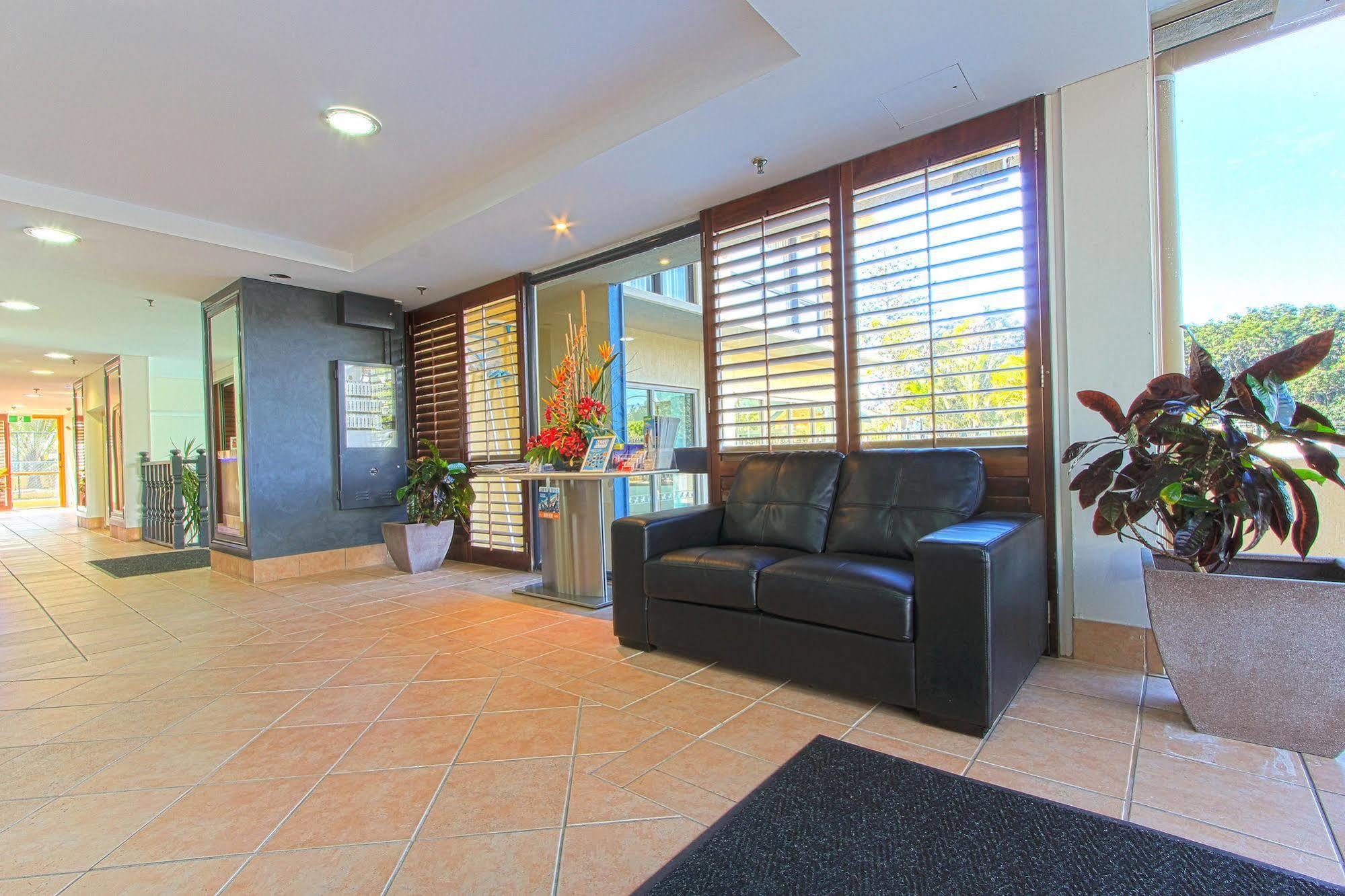 Capricorn One Beachside Holiday Apartments - Official Gold Coast Eksteriør billede